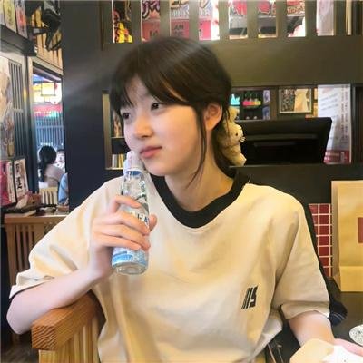 无边春色戏两儍